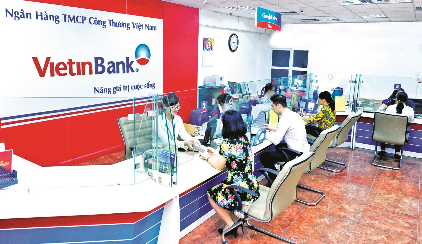 ngan hang vuot kho chia se cung doanh nghiep