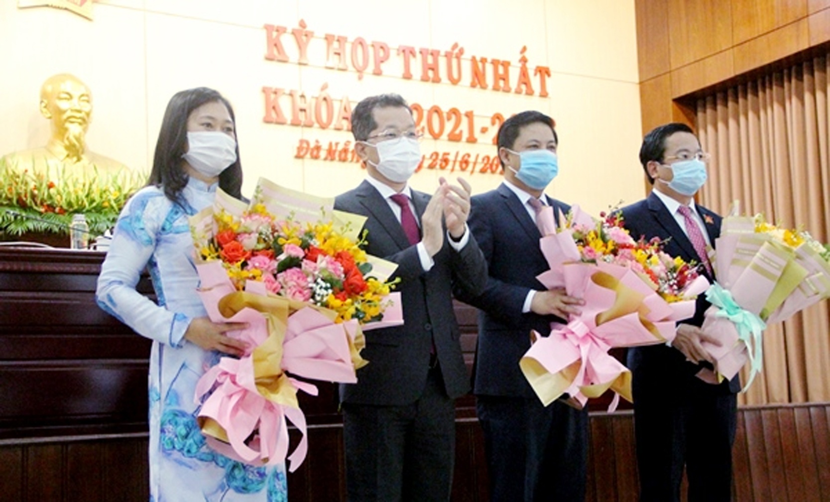 Ông Lương Nguyễn Minh Triết được bầu giữ chức Chủ tịch HĐND TP. Đà Nẵng ong luong nguyen minh triet duoc bau giu chuc chu tich hdnd tpda nang