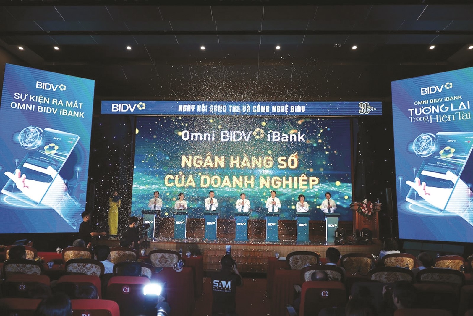 omni bidv ibank trai nghiem ngan hang so vuot troi
