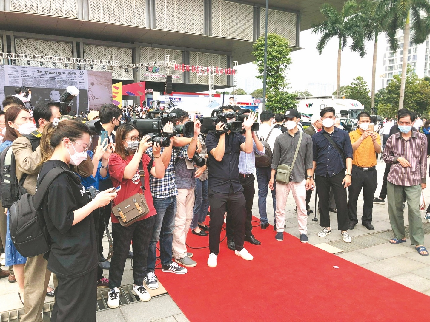 Chuyển đổi số góp phần đa dạng hóa các hình thức thông tin báo chí chuyen doi so gop phan da dang hoa cac hinh thuc phan phoi thong tin bao chi