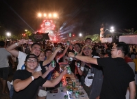 Kỷ lục “Bàn tiệc dài nhất châu Á” chính thức được xác lập tại miền Trung