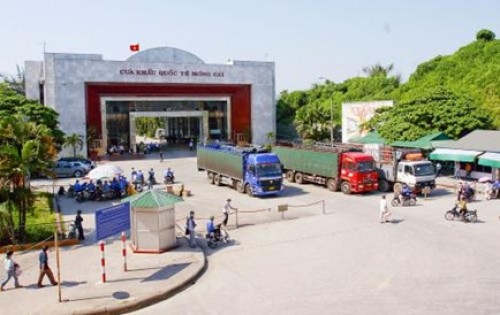 Kéo dài thời gian thông quan tại cửa khẩu quốc tế Móng Cái