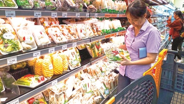 Không lơ là với chiến tranh thương mại