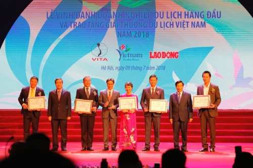 FLC nhận Giải thưởng Du lịch Việt Nam 2018 FLC nhận Giải thưởng Du lịch Việt Nam 2018