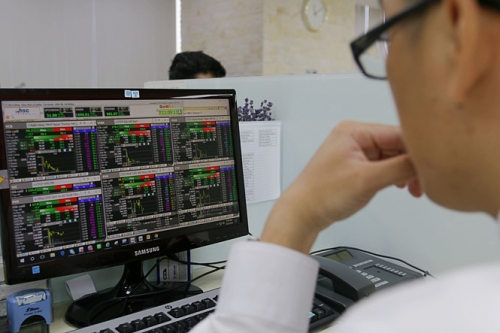 Điều chỉnh tỷ lệ ký quỹ: Bớt rủi ro hay giảm hấp lực?