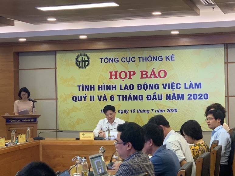 Thất nghiệp tăng vọt, thị trường lao động ảm đạm vì Covid-19 that nghiep tang vot thi truong lao dong am dam vi covid 19