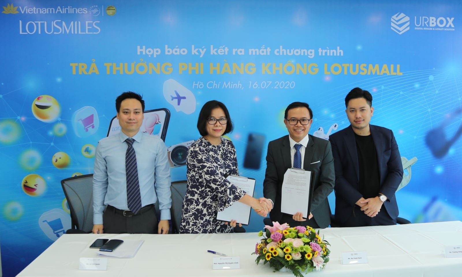 Vietnam Airlines ra mắt chương trình trả thưởng phi hàng không LotusMall