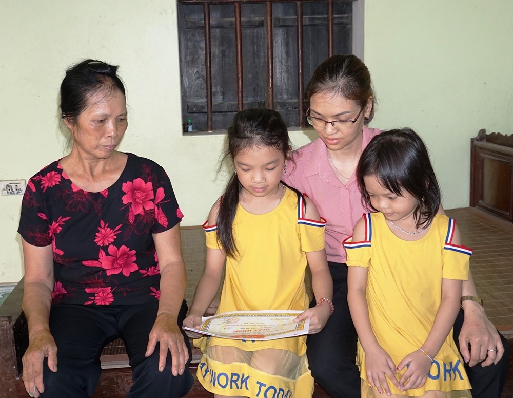 Hát về Mẹ Việt Nam Anh hùng Hát về Mẹ Việt Nam Anh hùng