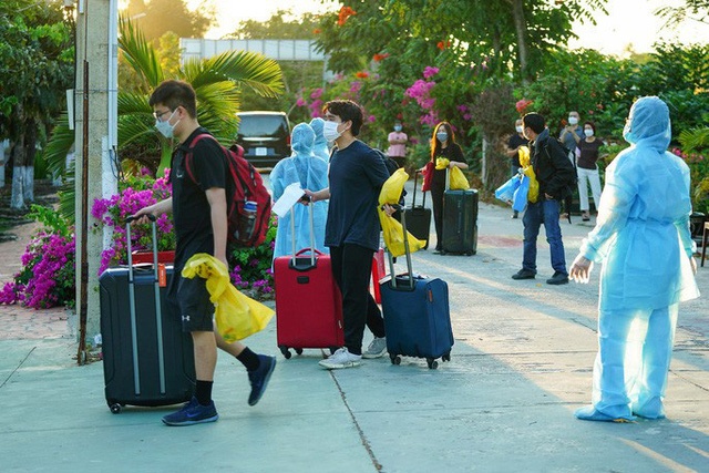 da nang se cach ly co thu phi doi voi nguoi ve tu vung dich