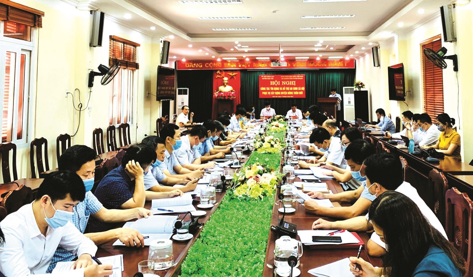 Tiếp sức Hàm Yên về đích nông thôn mới tiep suc ham yen ve dich nong thon moi