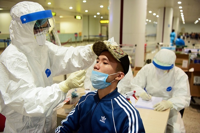 chieu 307 ha noi ghi nhan them 41 ca covid 19 moi nang tong so trong ngay len 119 ca