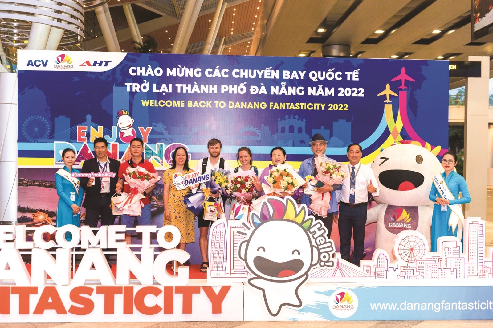 tin hieu kha quan tu nganh hang khong