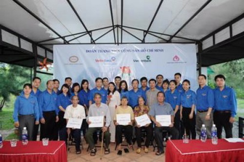 Đoàn Thanh niên Ngân hàng Trung ương hướng về Côn Đảo