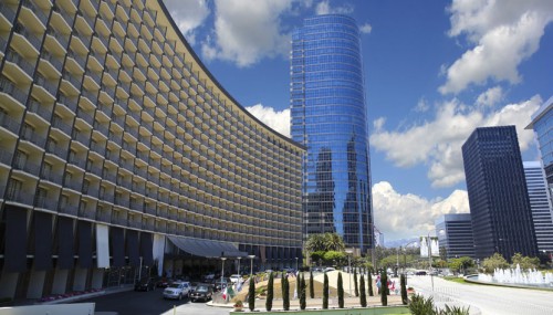 Thị trường khách sạn chuyển động tích cực