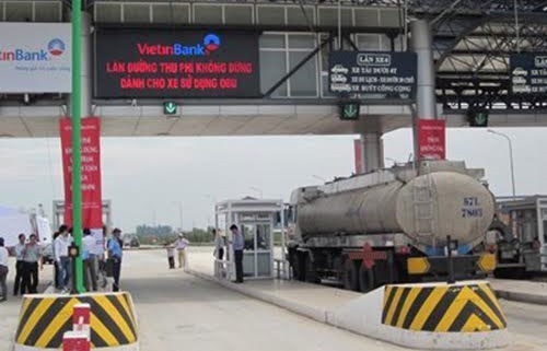 Đầu tư thu phí BOT: Ai quản? Quản ai?