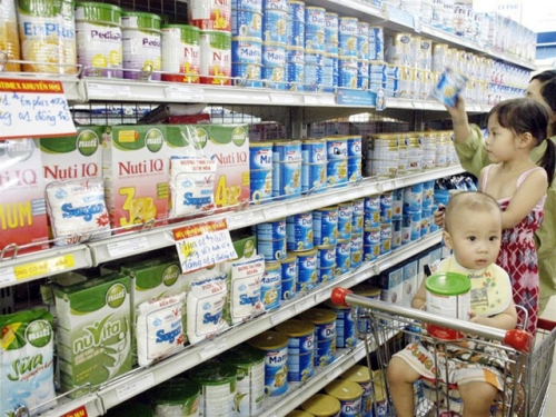 Quản lý giá sữa: DN tự quyết giá, người tiêu dùng vẫn hưởng lợi