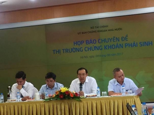 Ngày 10/8 khai trương thị trường chứng khoán phái sinh Việt Nam Ngày 10/8 khai trương thị trường chứng khoán phái sinh Việt Nam