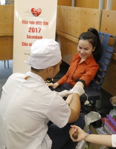 Sacombank chia sẻ cùng cộng đồng “giọt máu yêu thương”