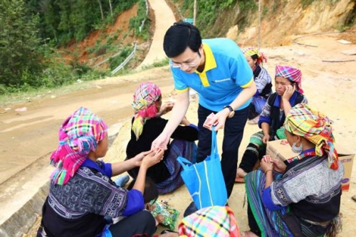 Sacombank chung tay chia sẻ cùng cộng đồng