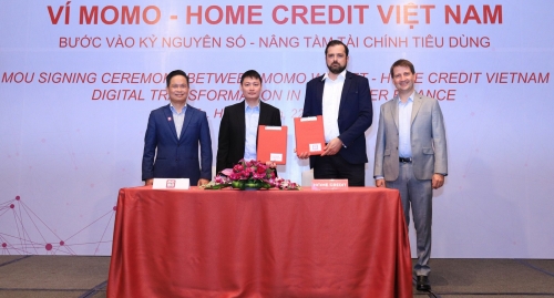 Home Credit hợp tác chiến lược với MoMo Home Credit hợp tác chiến lược với MoMo