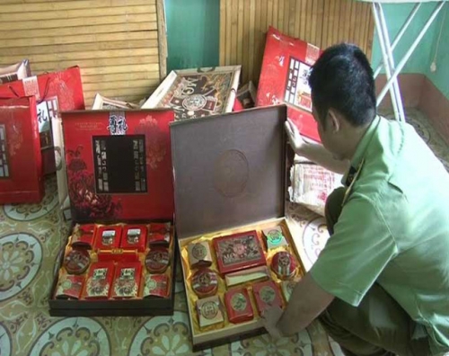 Mập mờ chất lượng bánh trung thu nhập lậu
