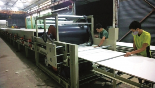 Báo động rủi ro từ đòn bẩy tài chính