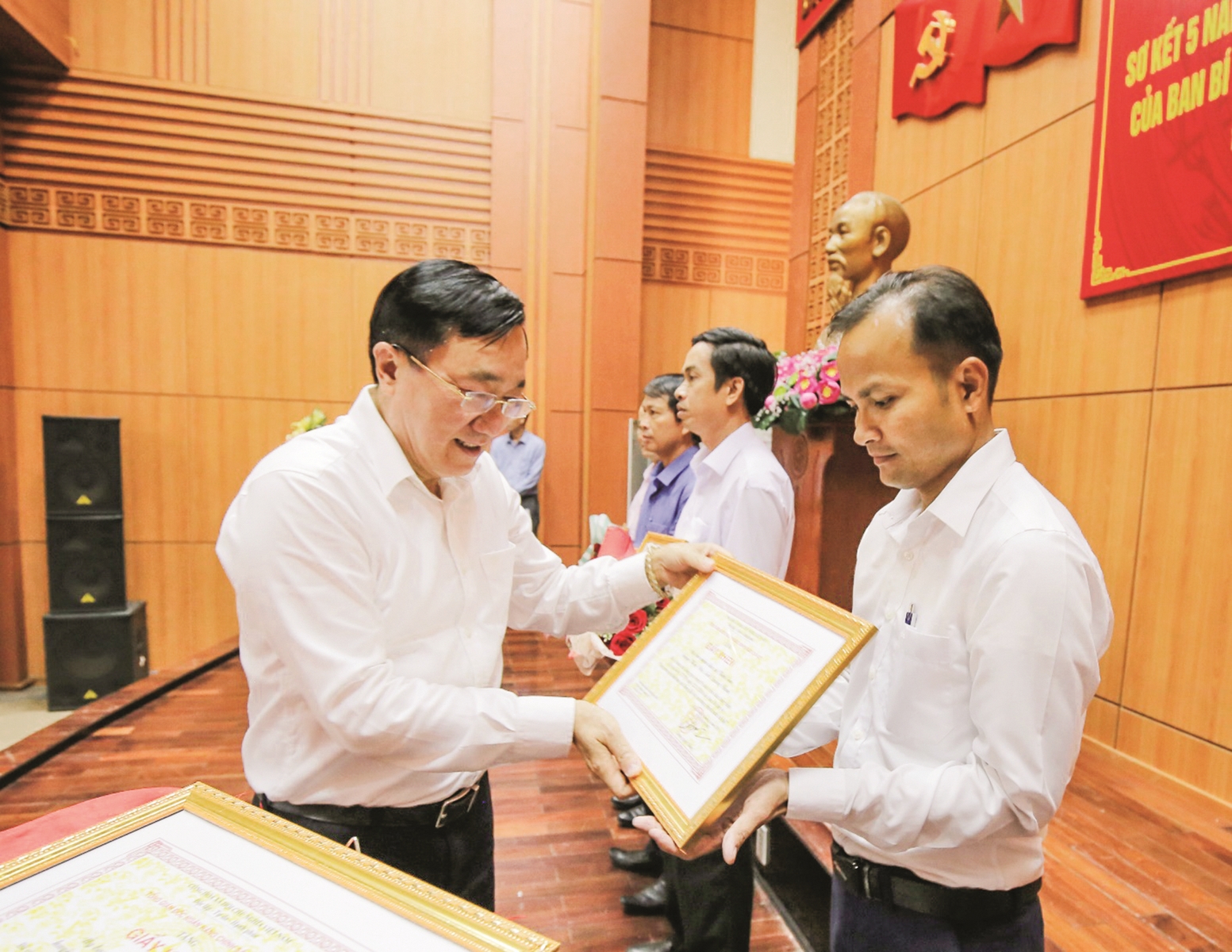 Hiệu ứng lan tỏa của Chỉ thị “bốn mươi” Hiệu ứng lan tỏa của Chỉ thị “bốn mươi”