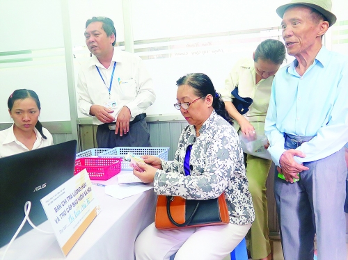 Tăng lương hưu và bảo hiểm xã hội không tạo “gánh nặng”