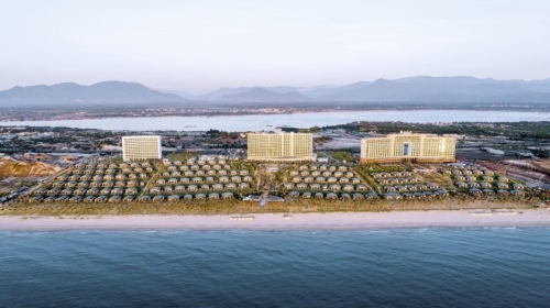 Movenpick Resort Cam Ranh sôi động giao dịch trong tháng Ngâu Movenpick Resort Cam Ranh sôi động giao dịch trong tháng Ngâu