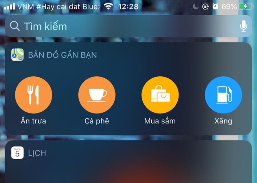 Nhà mạng thêm logo ''Hãy cài đặt Bluezone'' hiển thị trên thiết bị di động