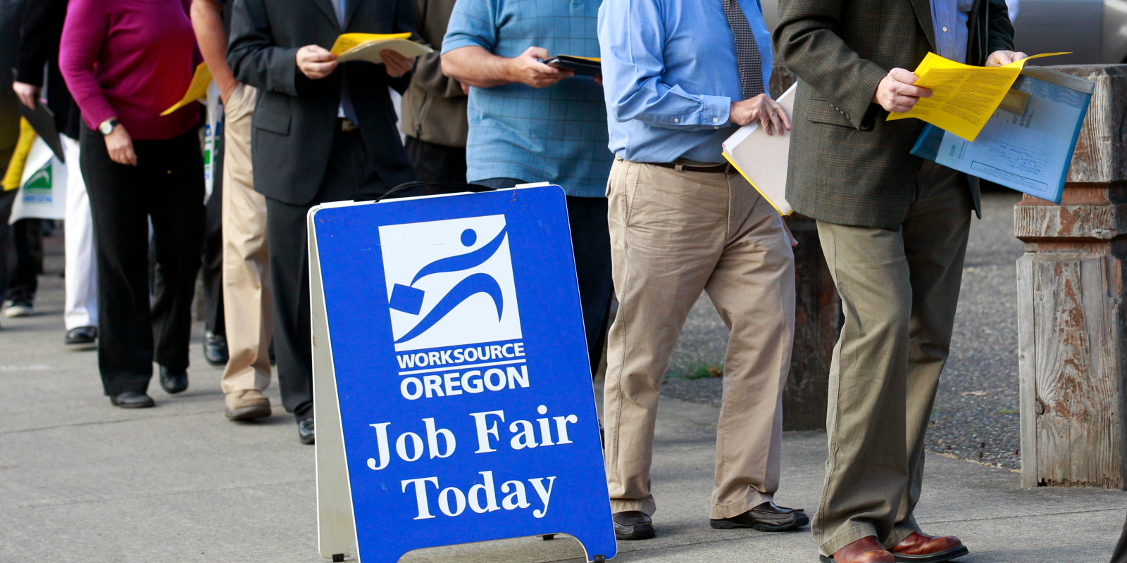 Sẽ có thêm tiền cho những người thất nghiệp? Sẽ có thêm tiền cho những người thất nghiệp?