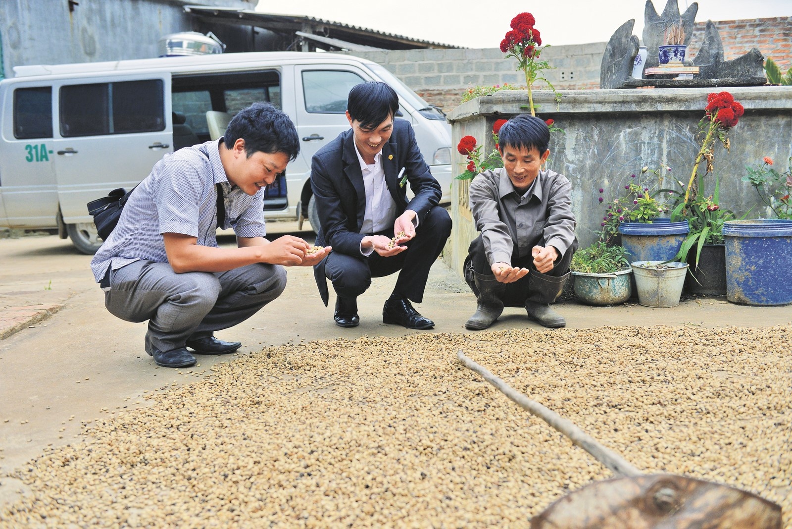 Từ Mũi Cà Mau tới địa đầu Móng Cái tu mui ca mau toi dia dau mong cai