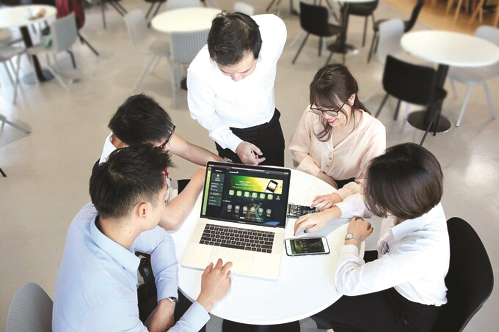 Chuyển đổi số ngân hàng: Không thể chậm trễ