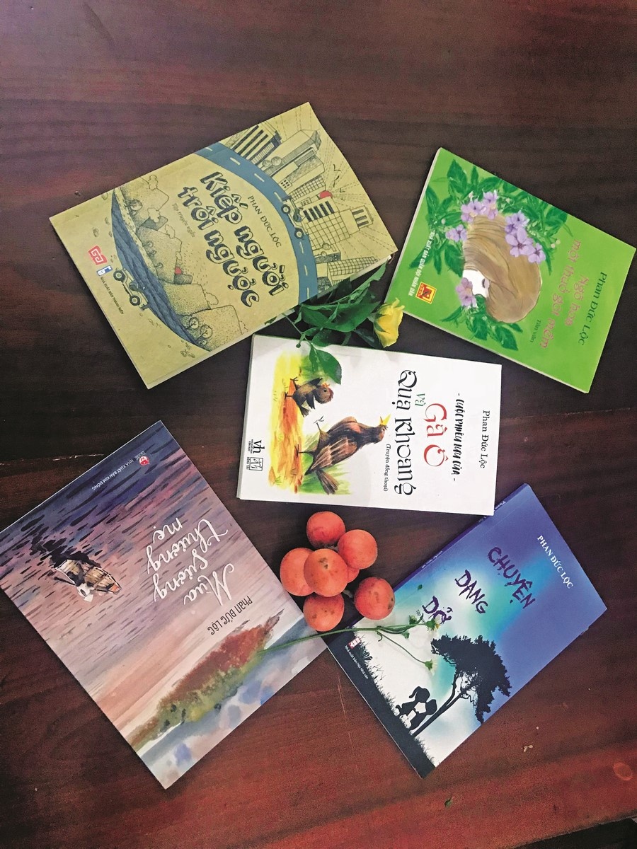 Cây viết trẻ Phan Đức Lộc: Yêu văn chương bằng trái tim nồng cháy Cây viết trẻ Phan Đức Lộc: Yêu văn chương bằng trái tim nồng cháy