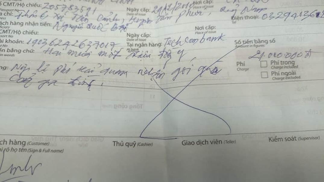 giao dich vien agribank ngan chan vu lua dao chuyen tien de nhan qua