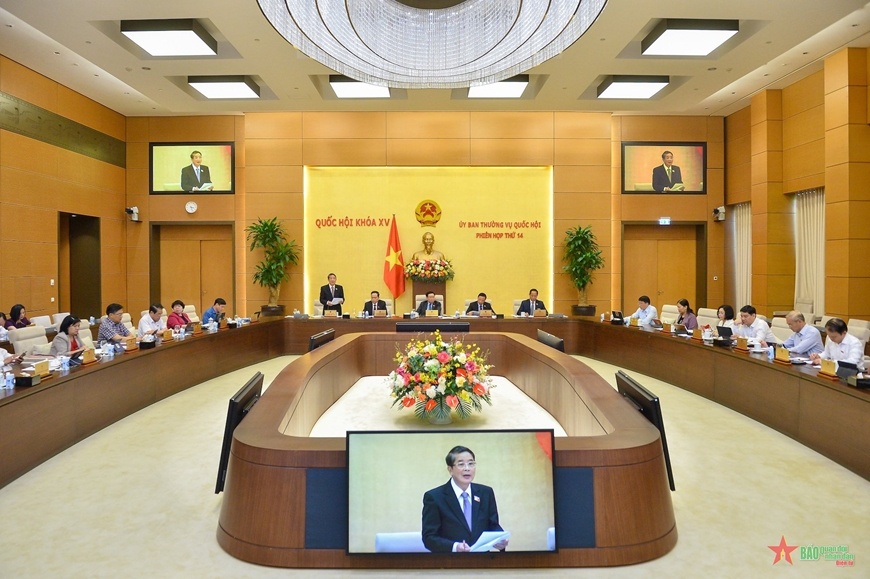 Thường vụ Quốc hội “sốt ruột” vì… “tắc” vốn đầu tư công thuong vu quoc hoi sot ruot vi tac von dau tu cong