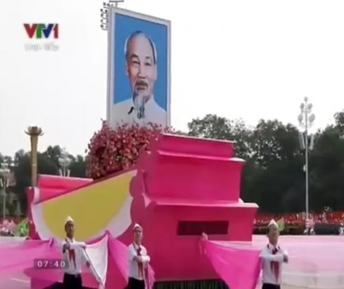 Toàn cảnh Lễ diễu binh, diễu hành kỷ niệm 70 năm Quốc khánh Toàn cảnh Lễ diễu binh, diễu hành kỷ niệm 70 năm Quốc khánh