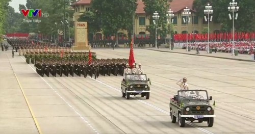 Toàn cảnh Lễ diễu binh, diễu hành kỷ niệm 70 năm Quốc khánh Toàn cảnh Lễ diễu binh, diễu hành kỷ niệm 70 năm Quốc khánh