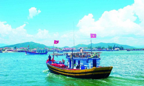 Ngư trường không vắng bóng… ngư dân