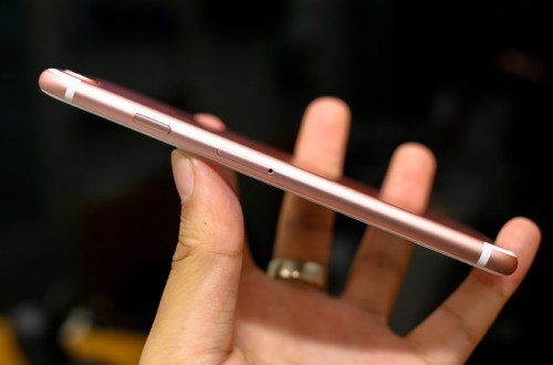 iPhone 7 đầu tiên về Việt Nam