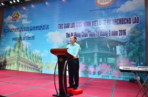 Thắm tình hữu nghị NHTW Việt - Lào