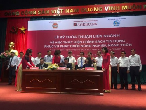 Agribank ký thoả thuận với Hội nông dân và Hội phụ nữ triển khai Nghị định 55