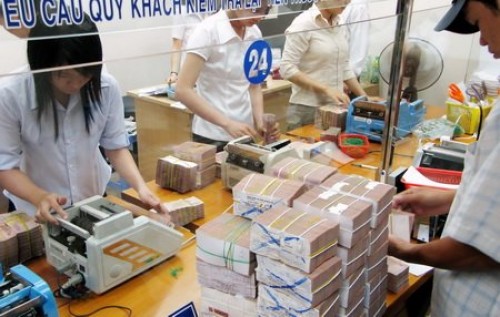 Nhiều ngân hàng quy mô lớn giảm lãi suất huy động