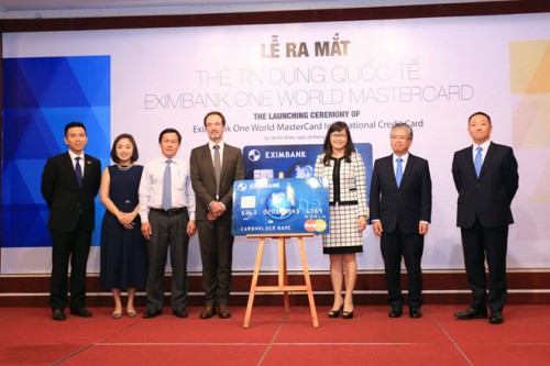 Eximbank ra mắt thẻ tín dụng quốc tế với hạn mức lên đến 10 tỷ đồng