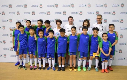 Huyền thoại CLB Liverpool Robbie Fowler đến Việt Nam