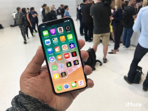 iPhone X: Người Mỹ thì thờ ơ, người Việt lại hào hứng đợi chờ