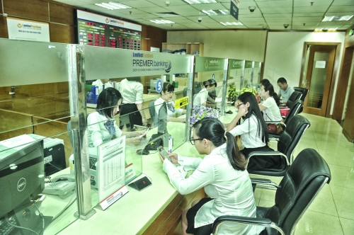 Ngân hàng bán lẻ: Vẫn là thách thức