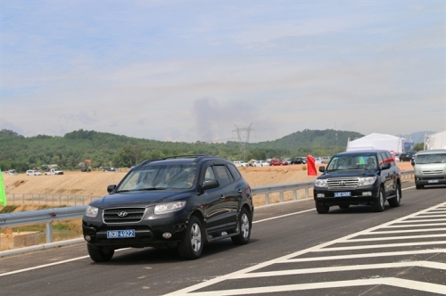 Thông xe toàn tuyến cao tốc Đà Nẵng - Quảng Ngãi Thông xe toàn tuyến cao tốc Đà Nẵng - Quảng Ngãi
