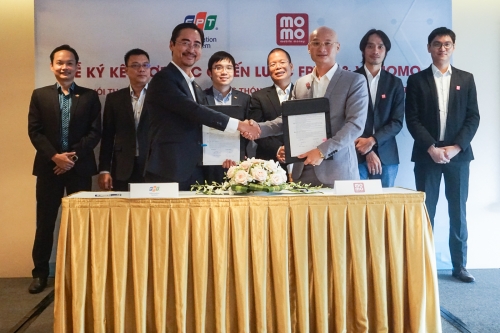 MoMo trở thành tiện ích thanh toán điện tử cho FPT.eGov và FPT.eHospital MoMo trở thành tiện ích thanh toán điện tử cho FPT.eGov và FPT.eHospital