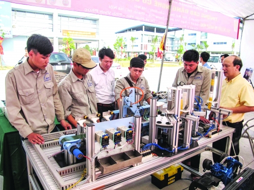 Phát triển đào tạo nghề: Thúc đẩy cơ chế hợp tác ba bên